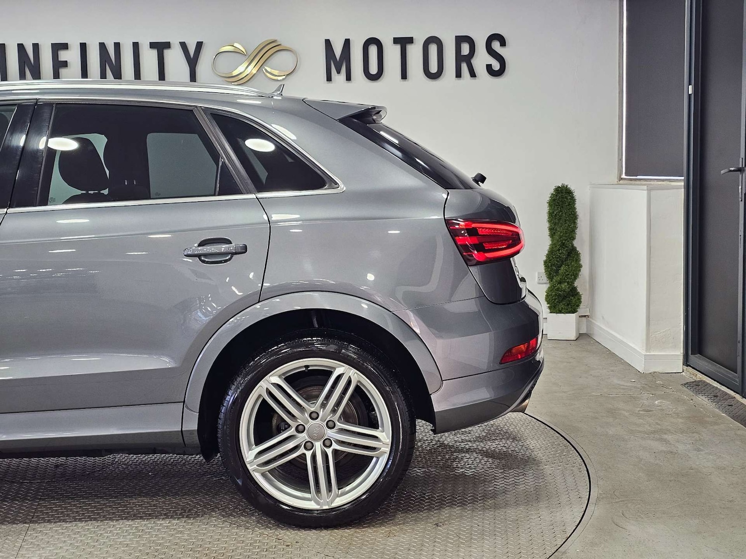 Used Audi Q3 2014 for sale - 76972366: Photo 20