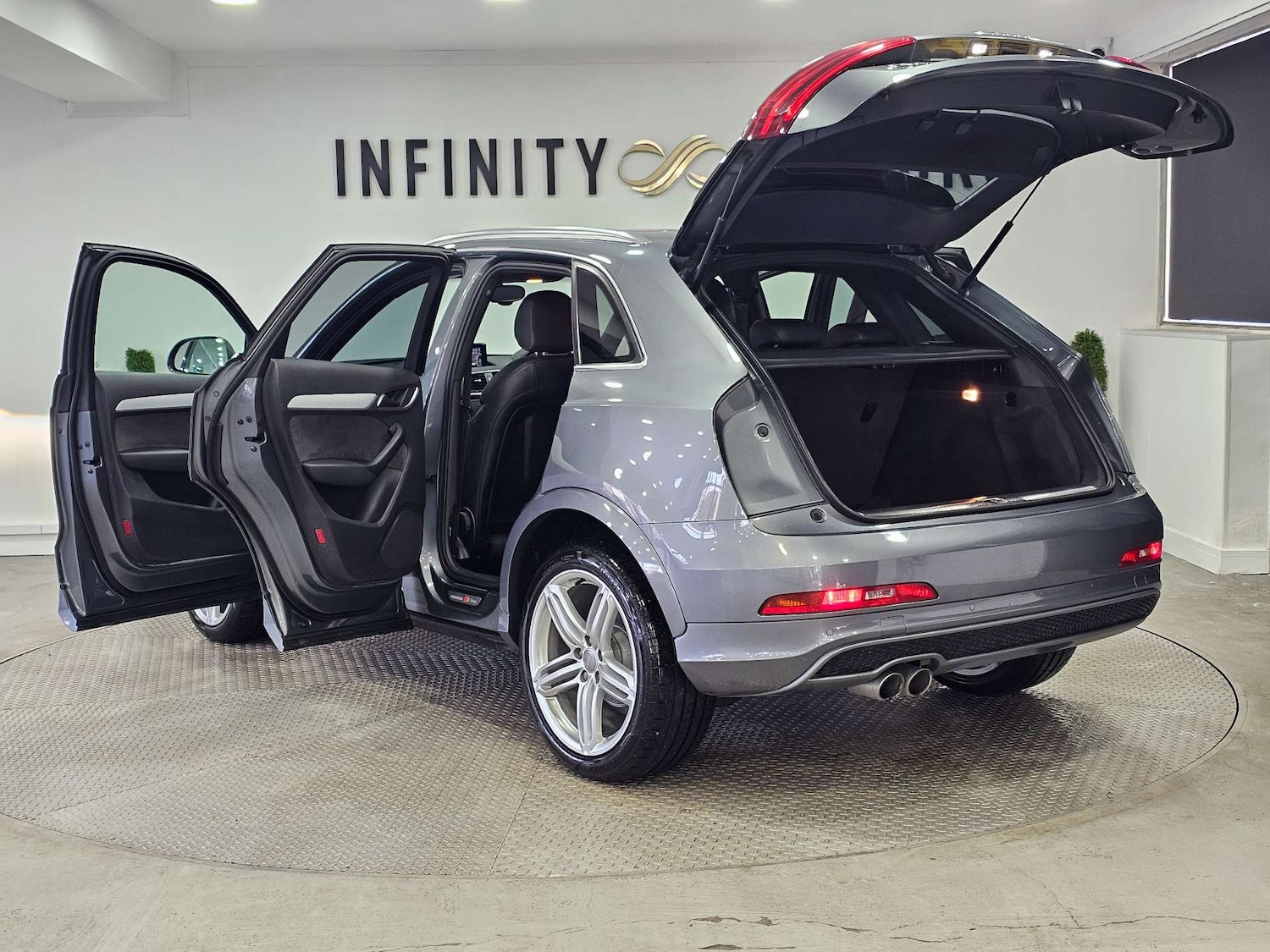 Used Audi Q3 2014 for sale - 76972366: Photo 46