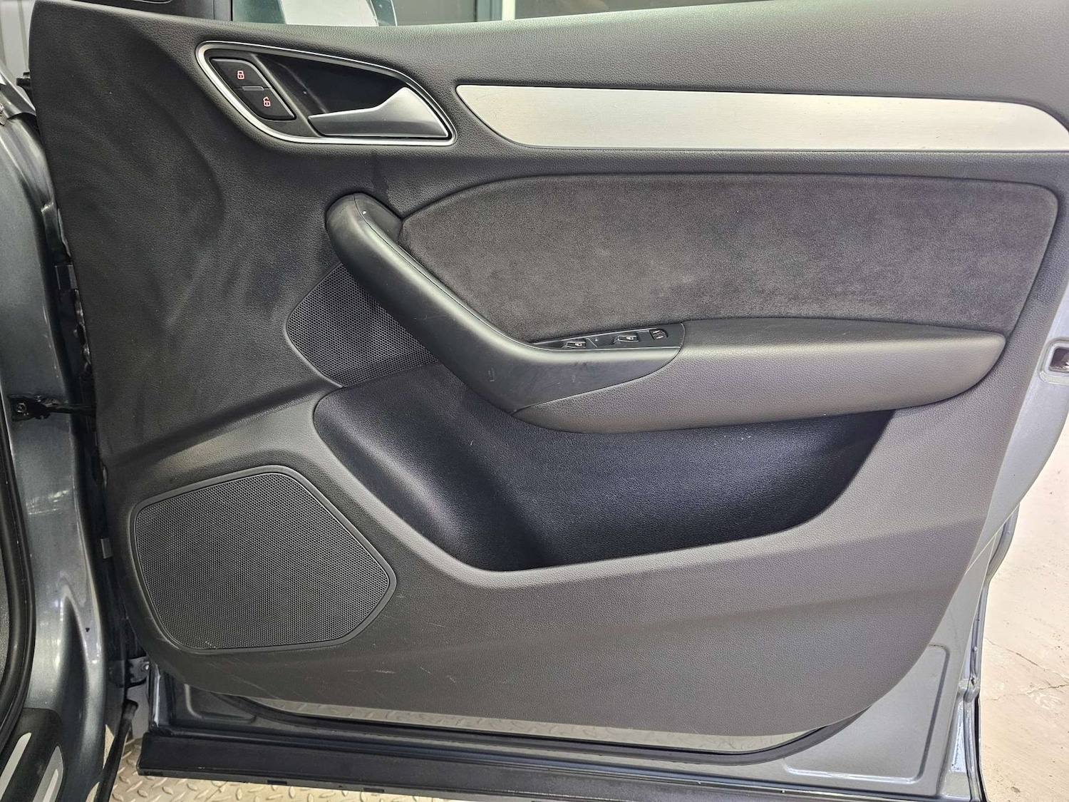 Used Audi Q3 2014 for sale - 76972366: Photo 49