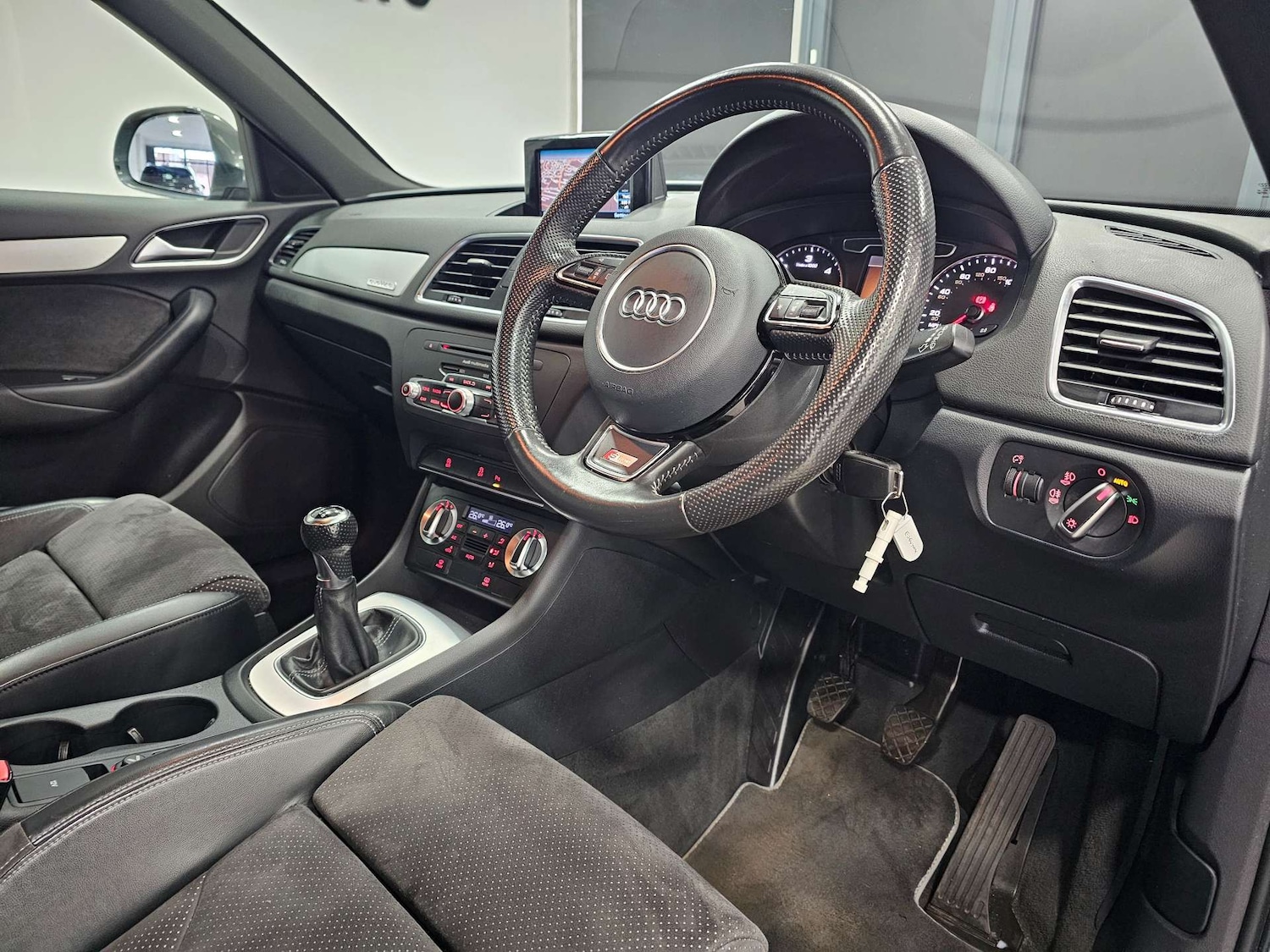 Used Audi Q3 2014 for sale - 76972366: Photo 5