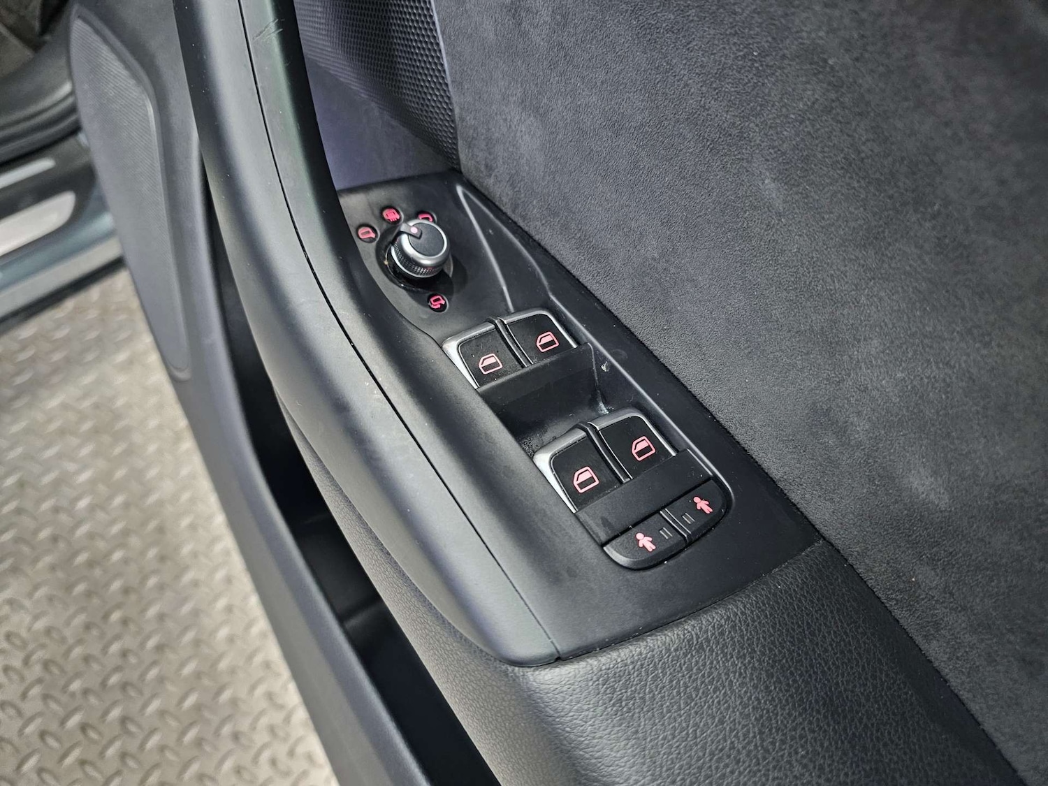 Used Audi Q3 2014 for sale - 76972366: Photo 50