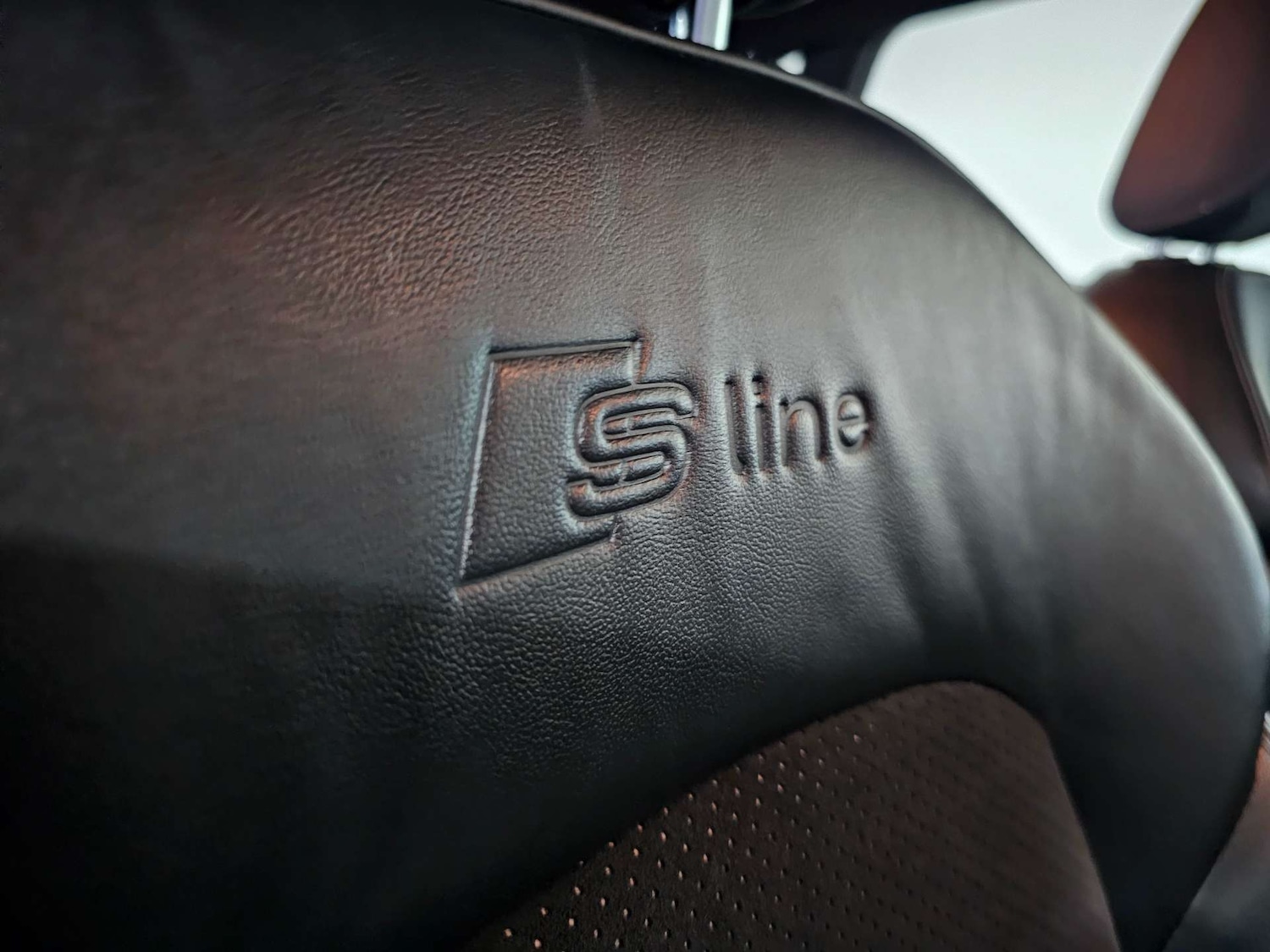 Used Audi Q3 2014 for sale - 76972366: Photo 53