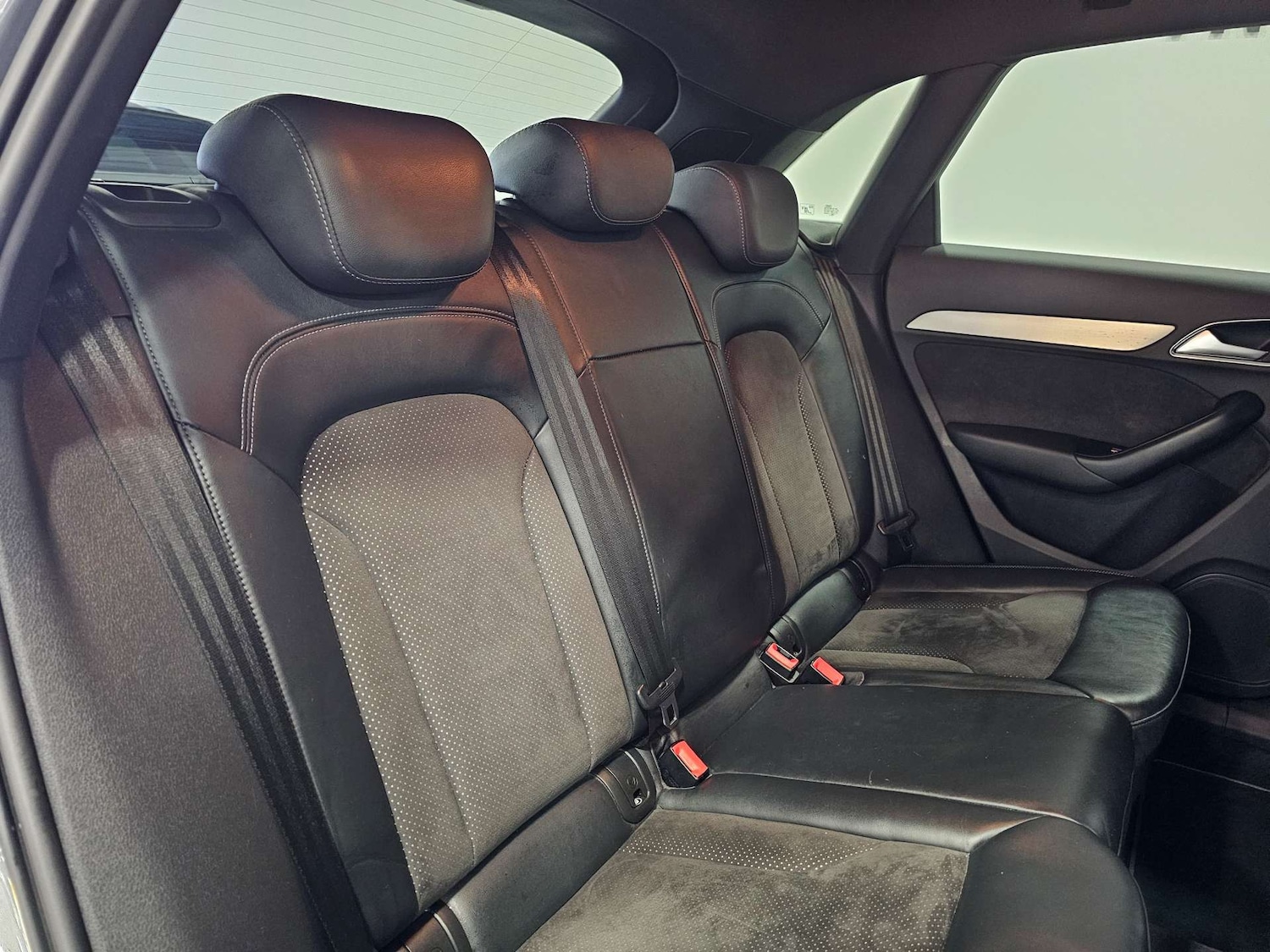 Used Audi Q3 2014 for sale - 76972366: Photo 81