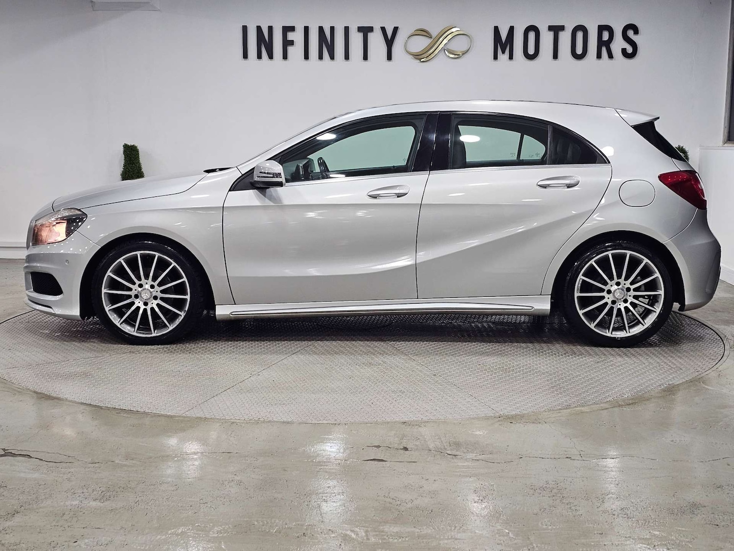 Used Mercedes-Benz A-Class 2014 for sale - 76972427: Photo 20