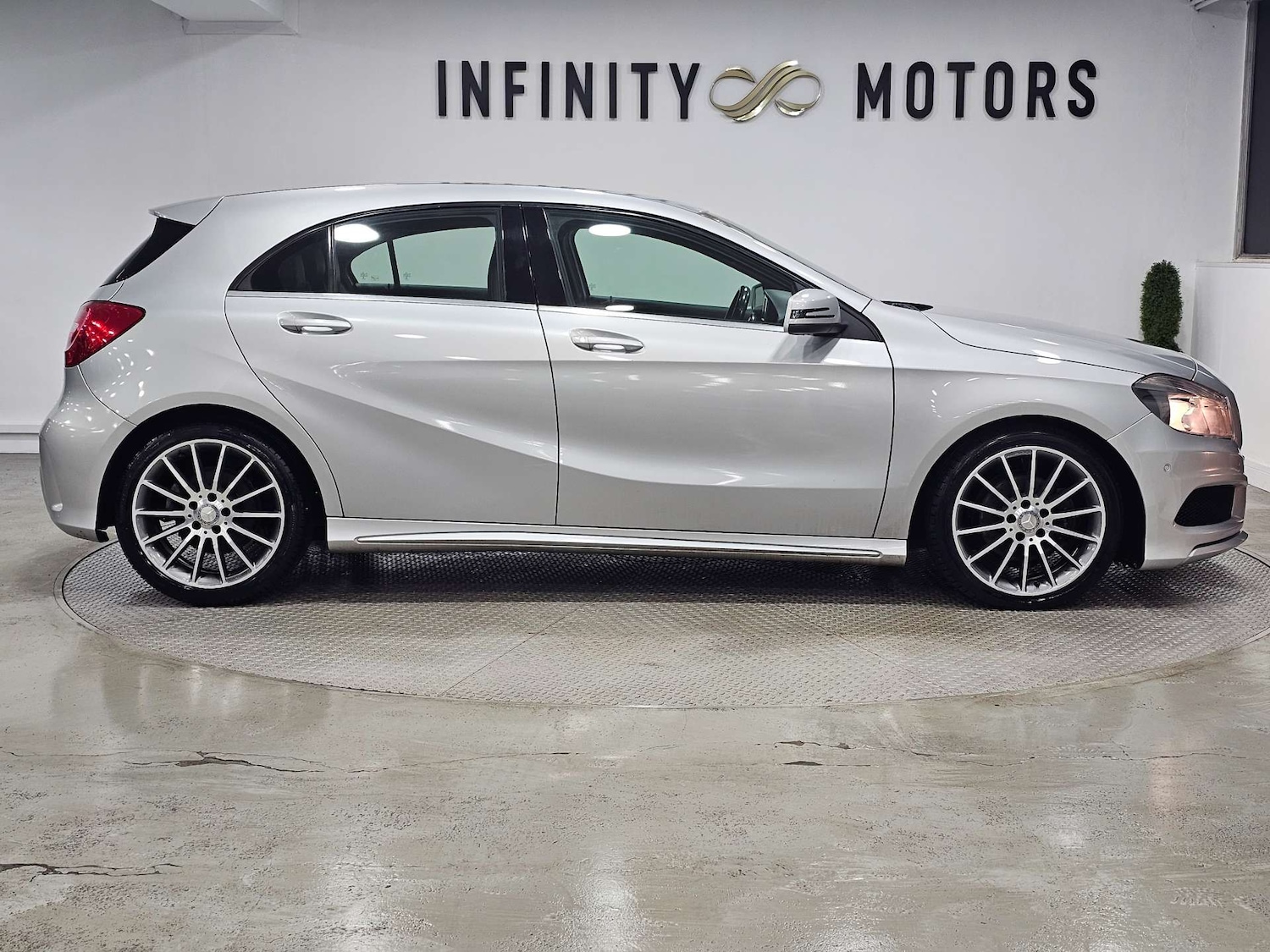 Used Mercedes-Benz A-Class 2014 for sale - 76972427: Photo 35