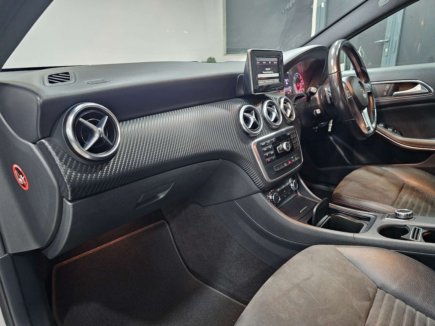 Used Mercedes-Benz A-Class 2014 for sale - 76972427: Photo 92
