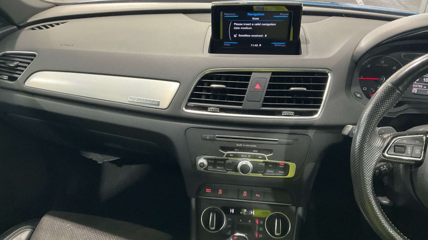 Used Audi Q3 2015 for sale - 77285492: Photo 14