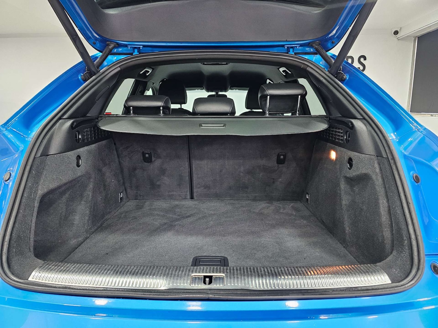 Used Audi Q3 2015 for sale - 77285492: Photo 41