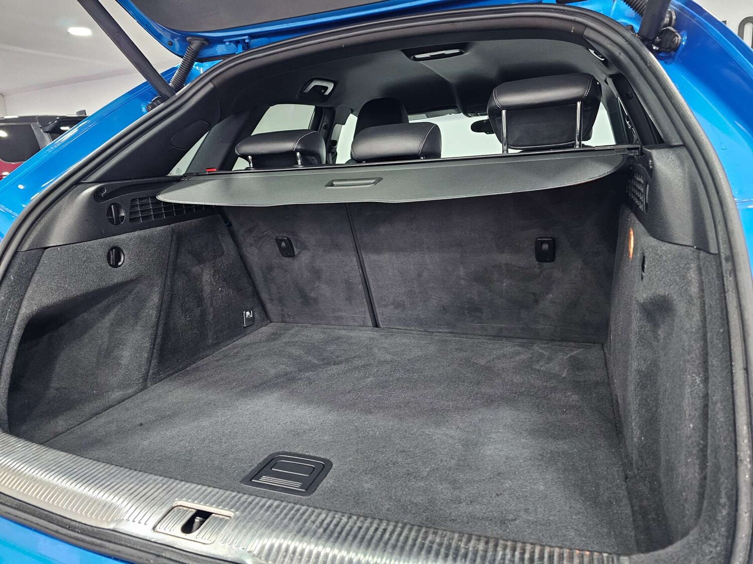 Used Audi Q3 2015 for sale - 77285492: Photo 42