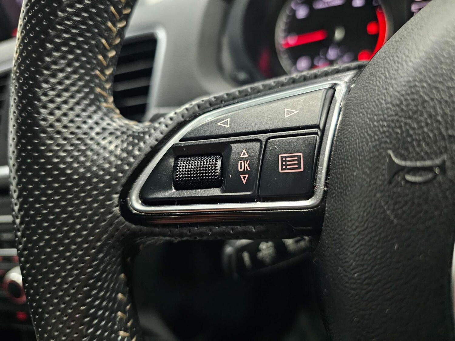 Used Audi Q3 2015 for sale - 77285492: Photo 54