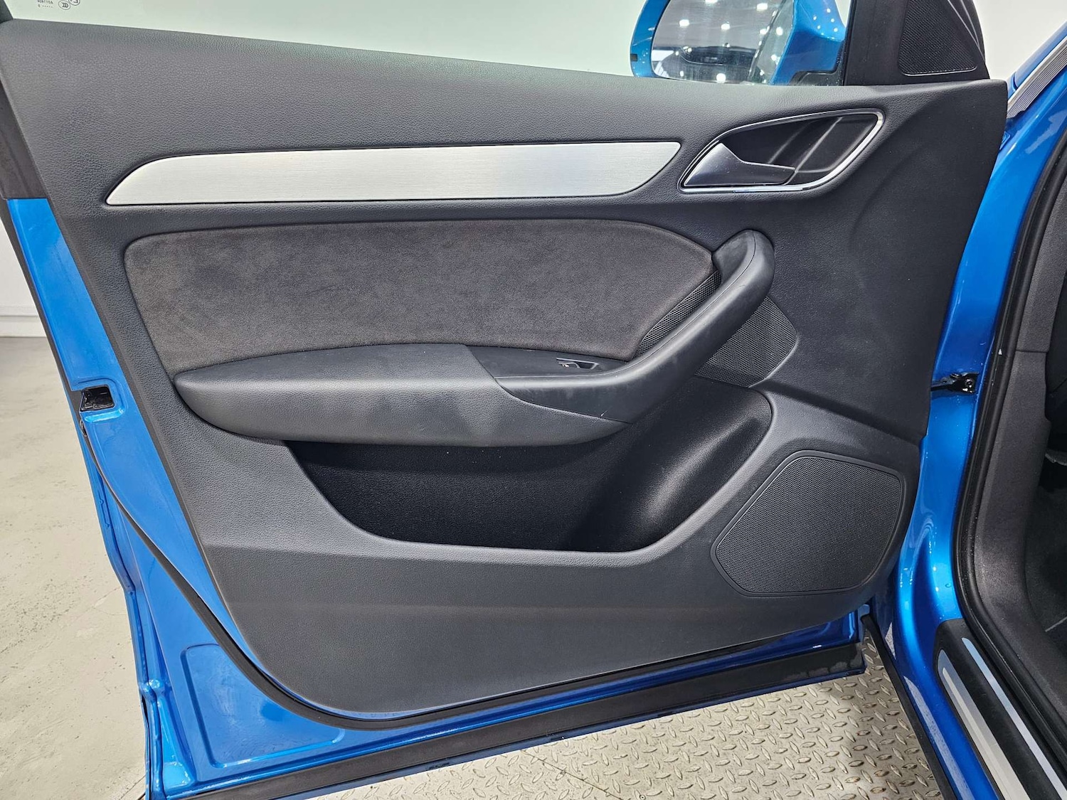 Used Audi Q3 2015 for sale - 77285492: Photo 76