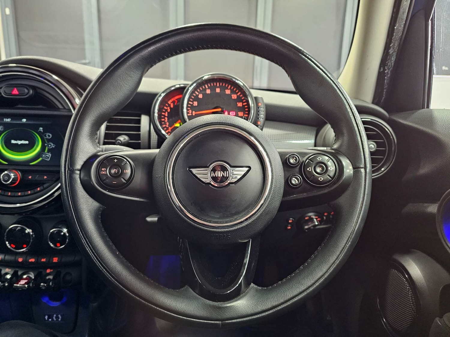 Used MINI Hatch 2017 for sale - 77336939: Photo 13