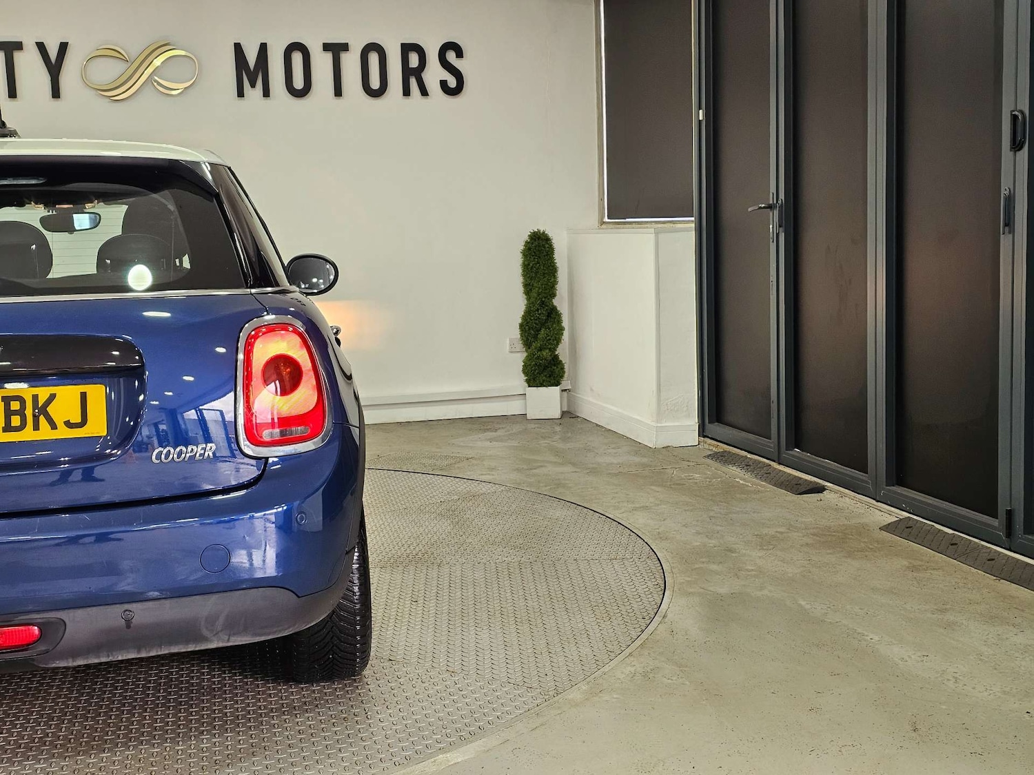 Used MINI Hatch 2017 for sale - 77336939: Photo 30