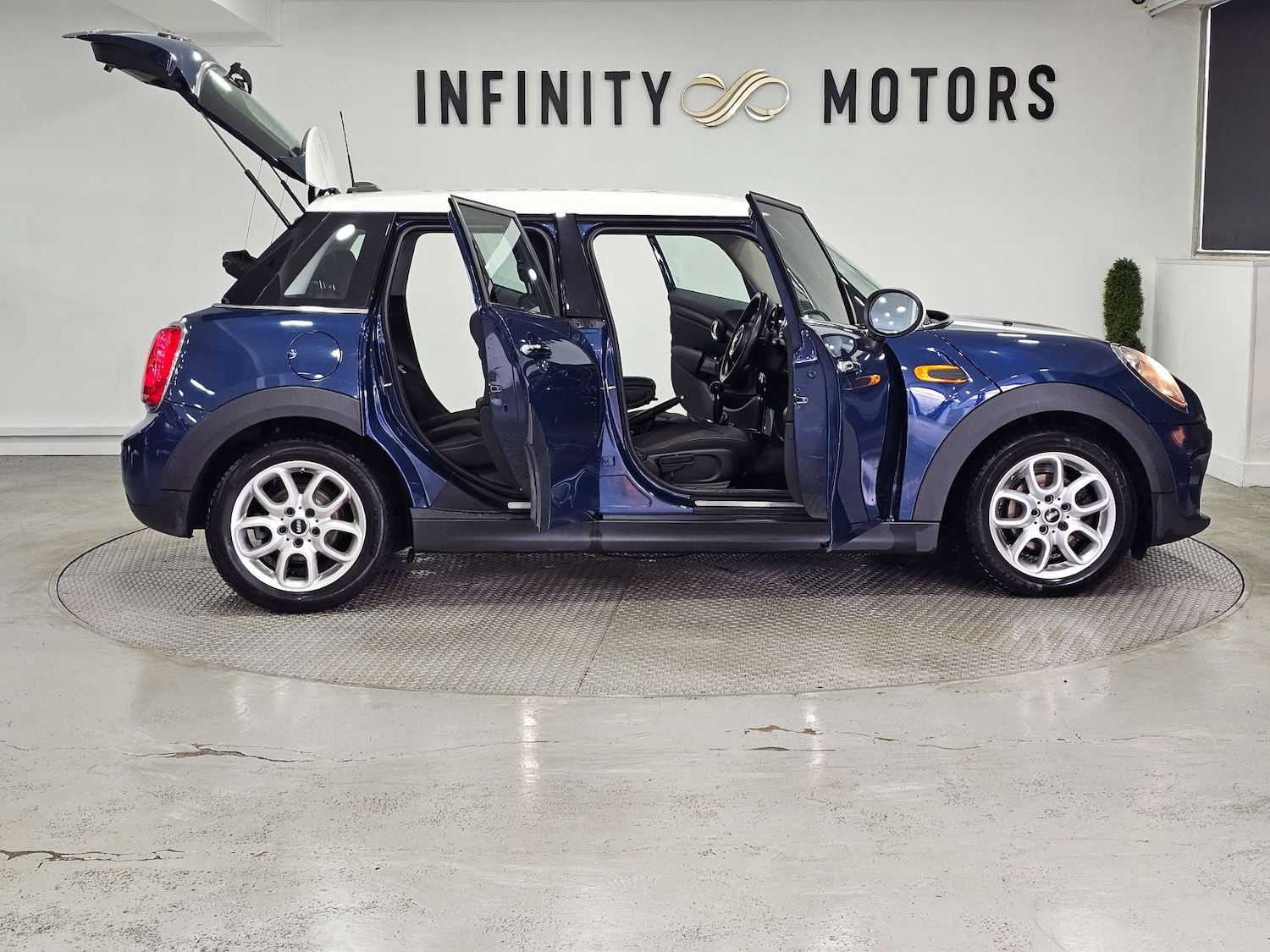 Used MINI Hatch 2017 for sale - 77336939: Photo 41