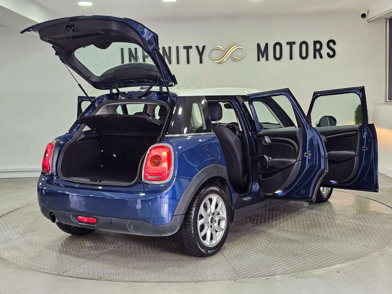 Used MINI Hatch 2017 for sale - 77336939: Photo 48