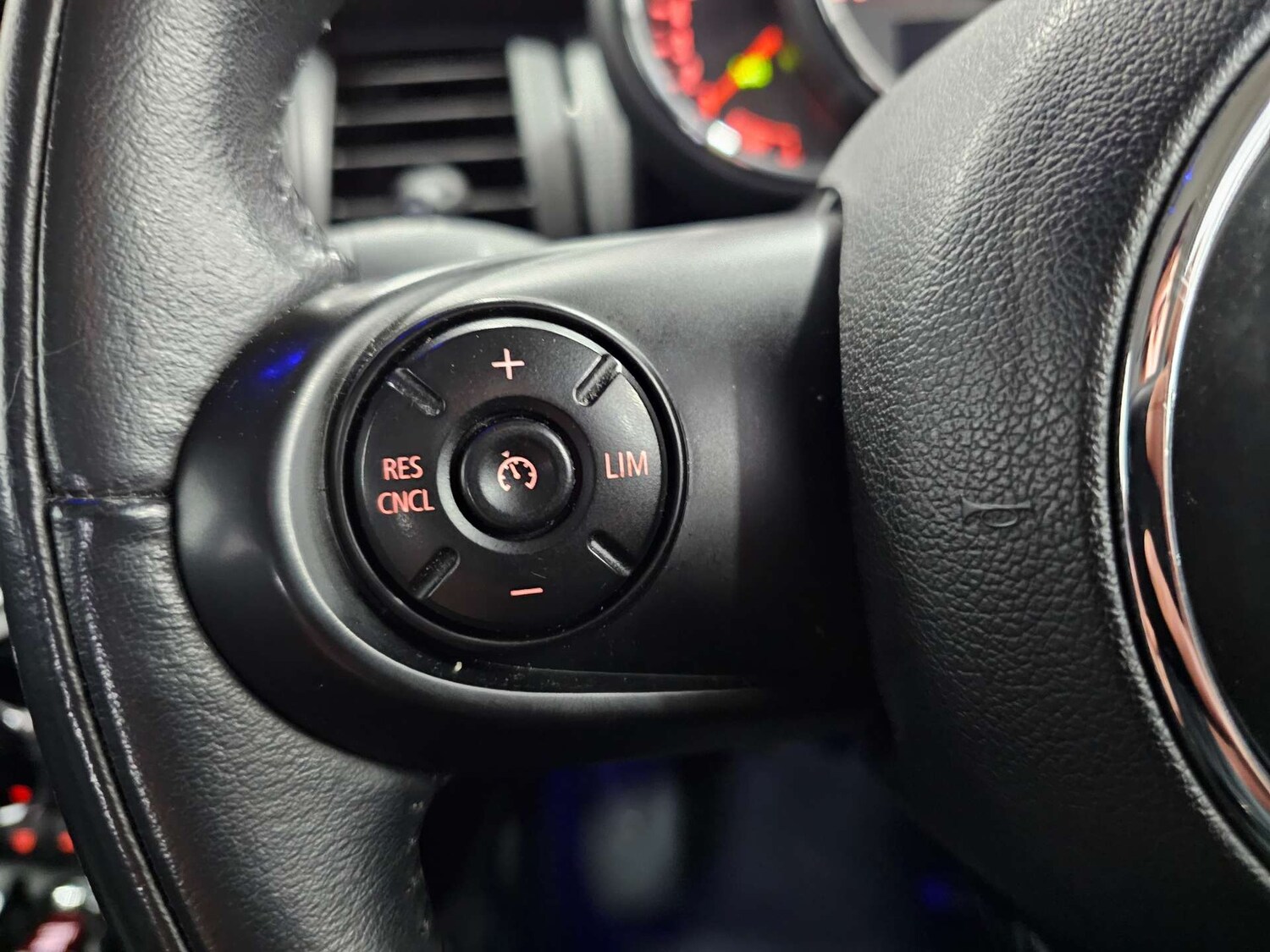 Used MINI Hatch 2017 for sale - 77336939: Photo 60