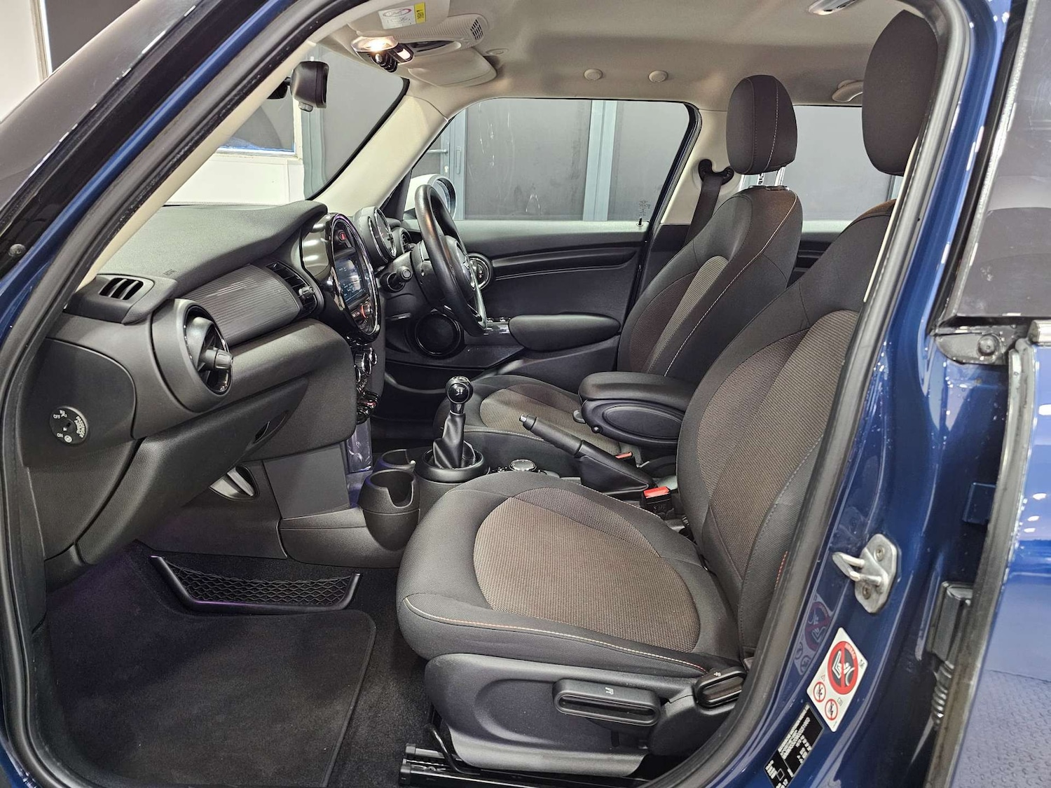 Used MINI Hatch 2017 for sale - 77336939: Photo 93