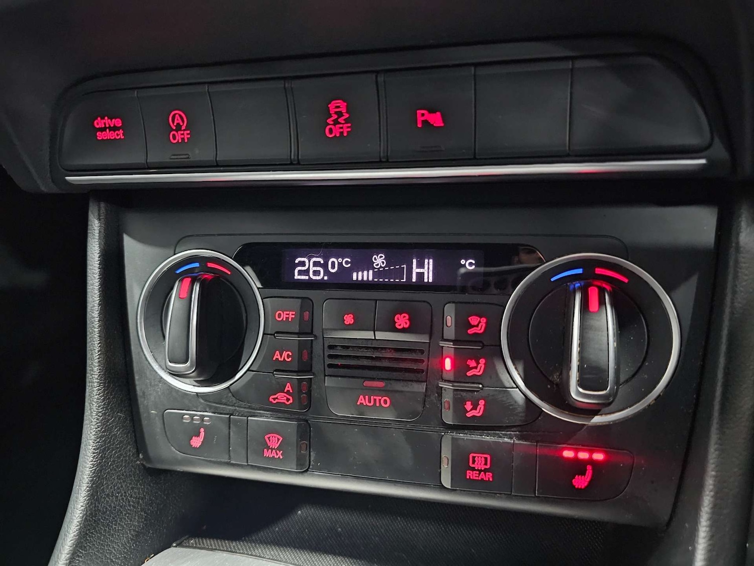 Used Audi Q3 2016 for sale - 76972394: Photo 10