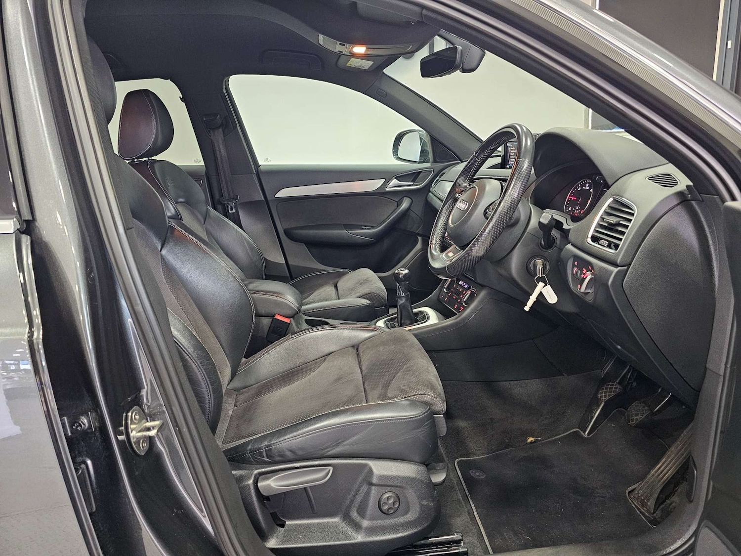 Used Audi Q3 2016 for sale - 76972394: Photo 3