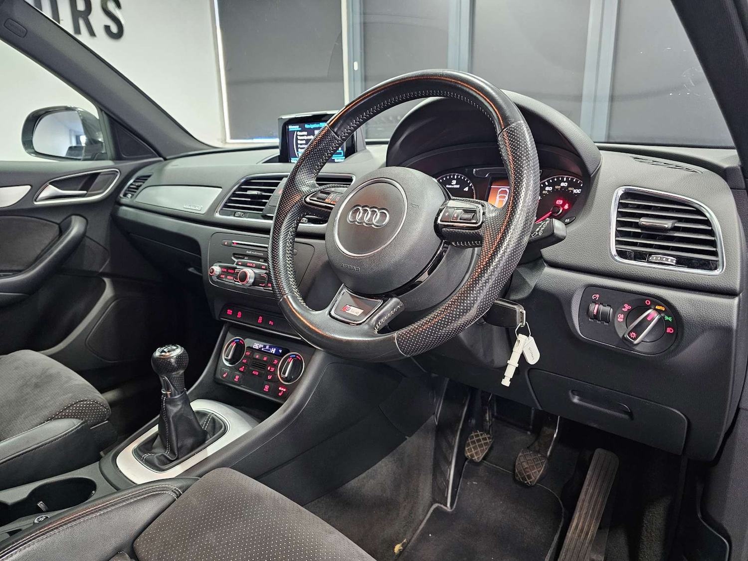 Used Audi Q3 2016 for sale - 76972394: Photo 5