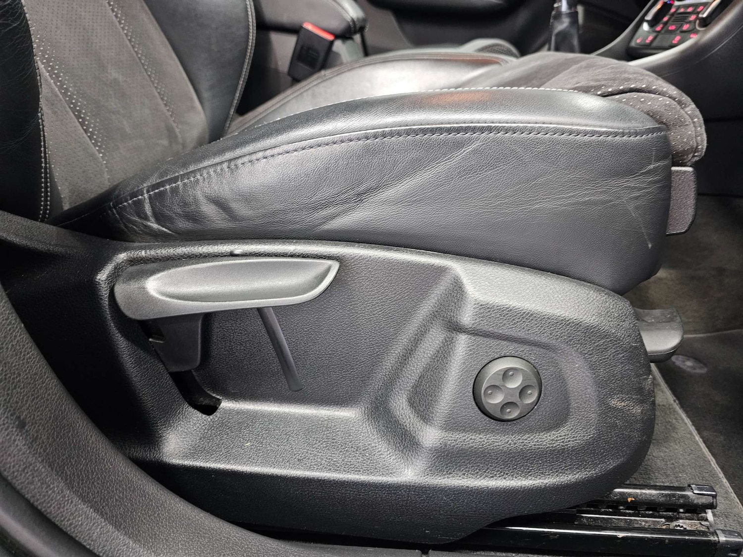 Used Audi Q3 2016 for sale - 76972394: Photo 60