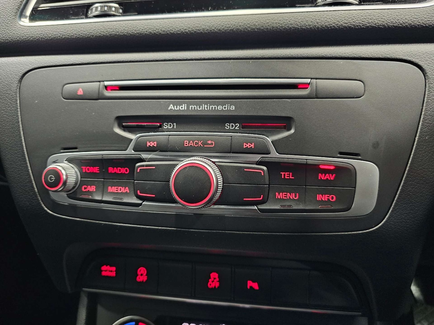 Used Audi Q3 2016 for sale - 76972394: Photo 72