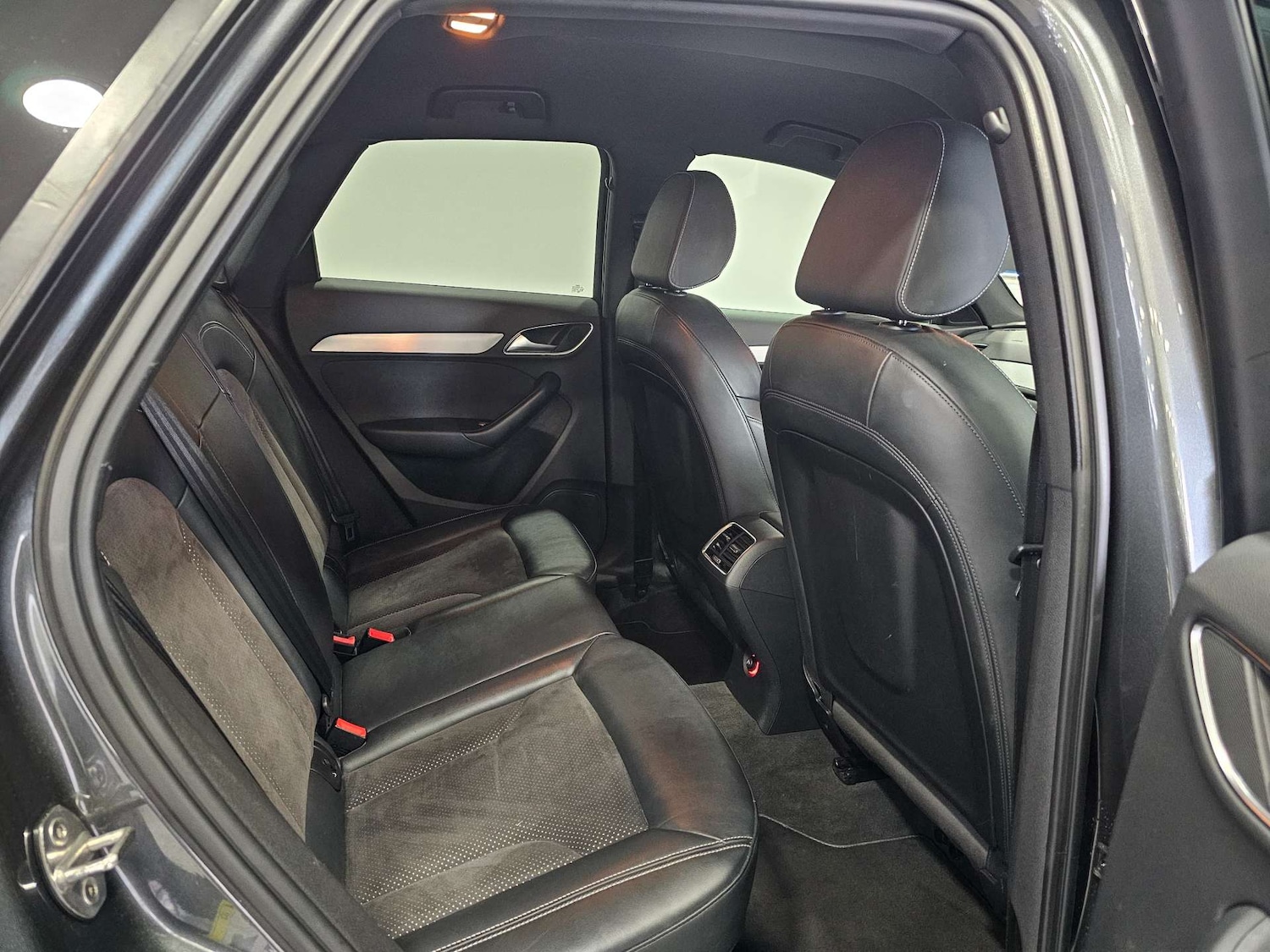 Used Audi Q3 2016 for sale - 76972394: Photo 84