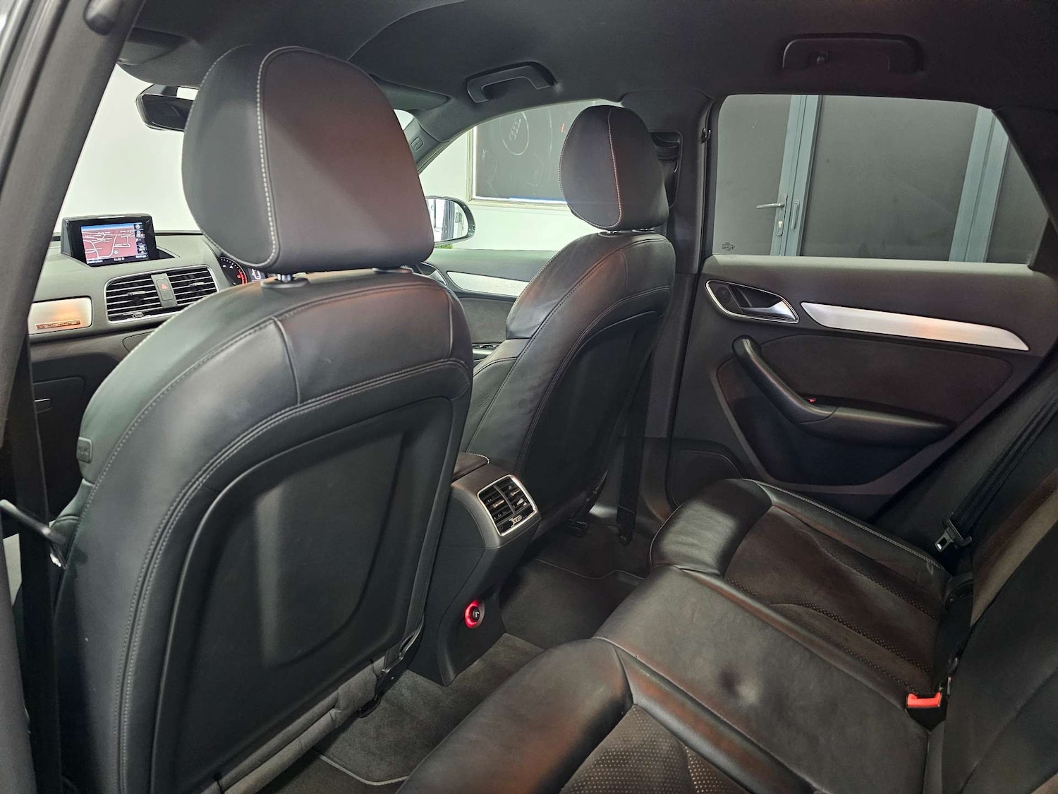 Used Audi Q3 2016 for sale - 76972394: Photo 90