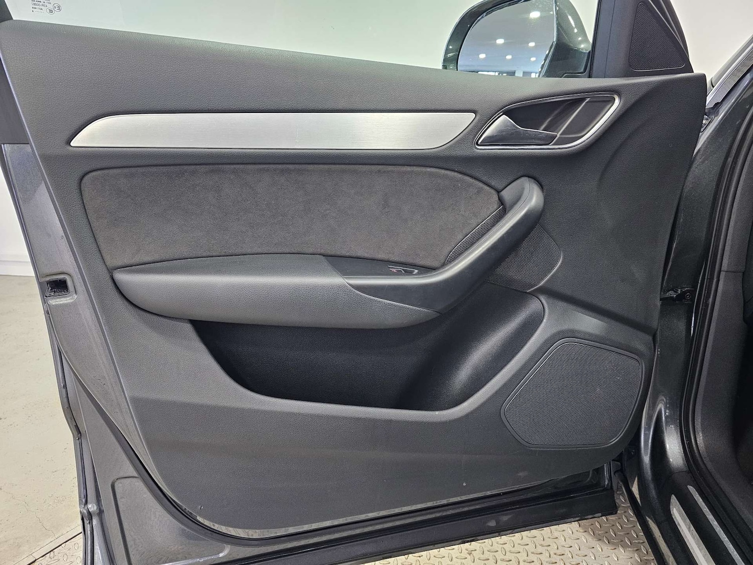 Used Audi Q3 2016 for sale - 76972394: Photo 93