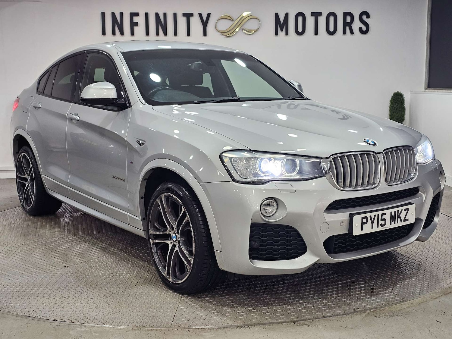 Used BMW X4 2015 for sale - 76972386: Photo 1