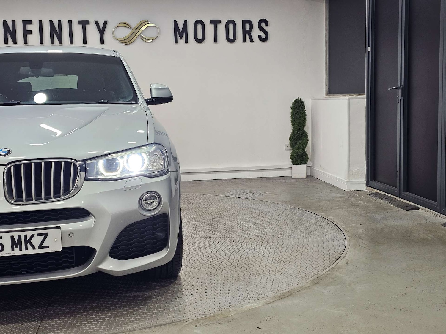 Used BMW X4 2015 for sale - 76972386: Photo 11