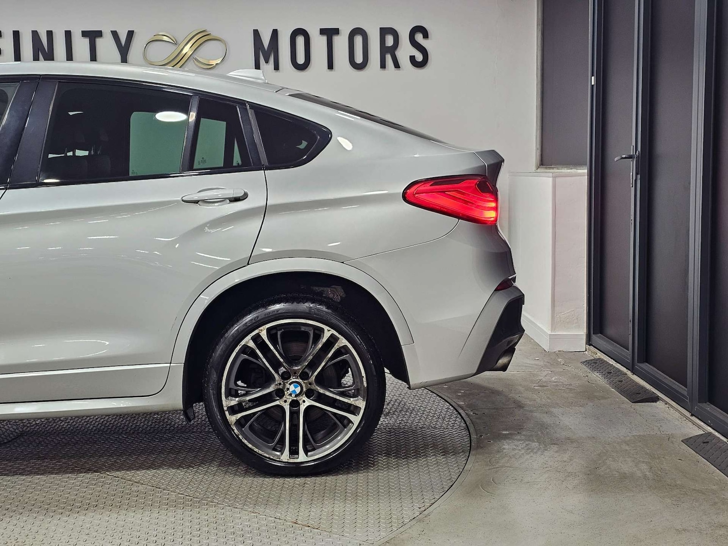 Used BMW X4 2015 for sale - 76972386: Photo 21