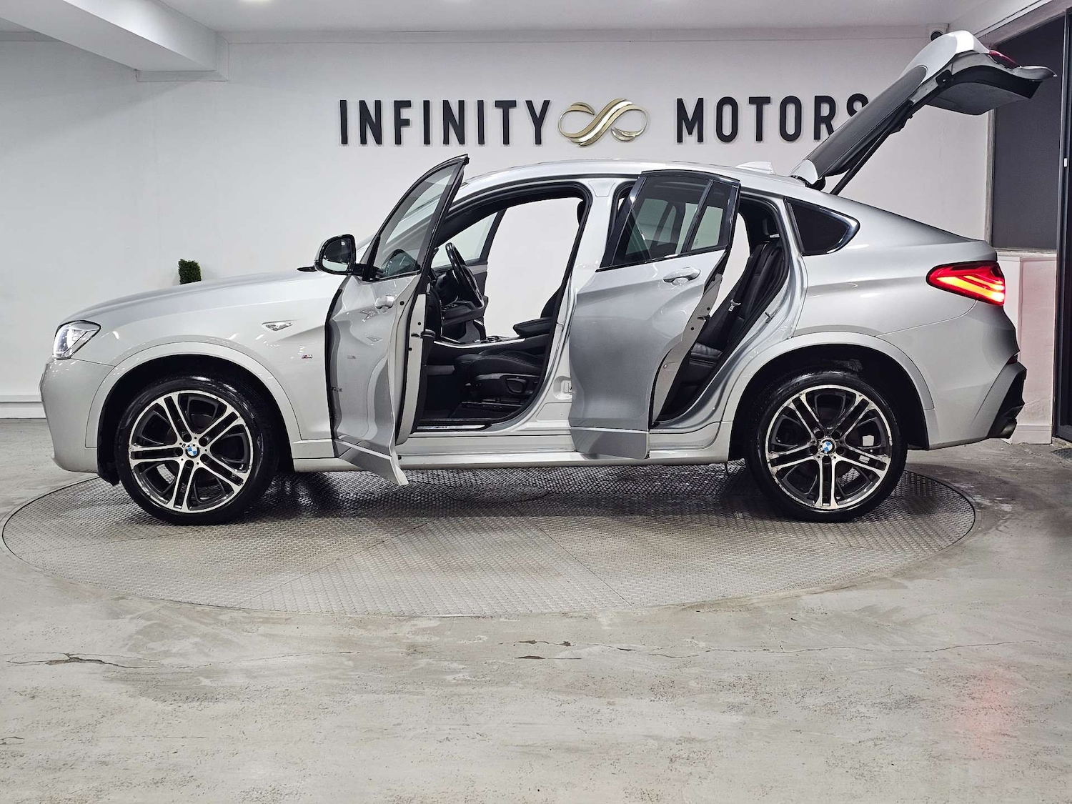 Used BMW X4 2015 for sale - 76972386: Photo 42