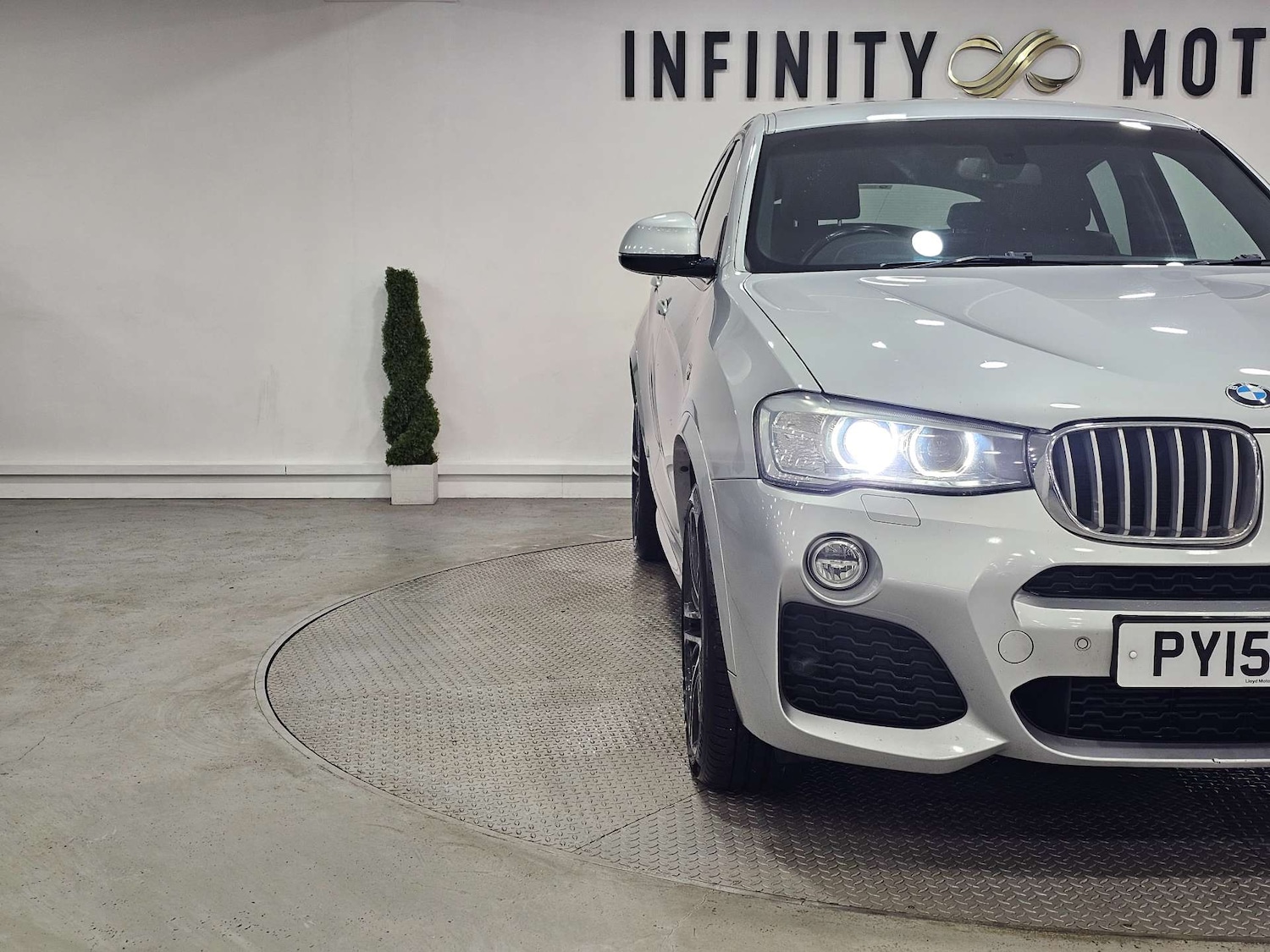 Used BMW X4 2015 for sale - 76972386: Photo 9