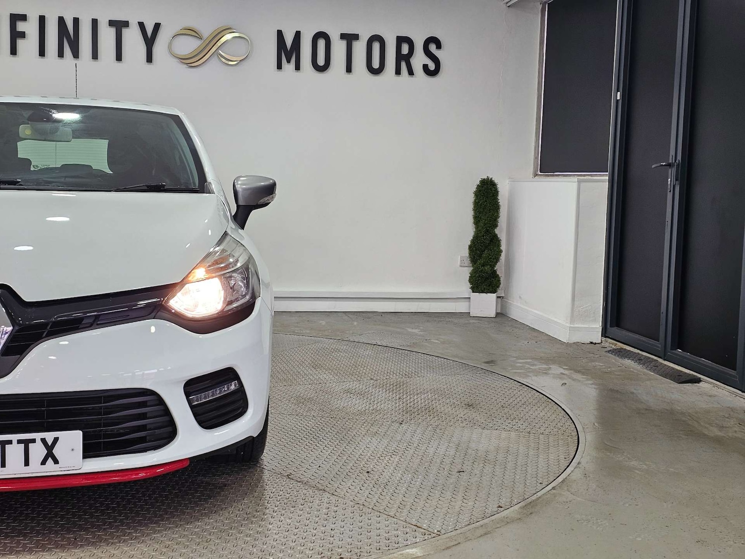 Used Renault Clio 2016 for sale - 77482426: Photo 17