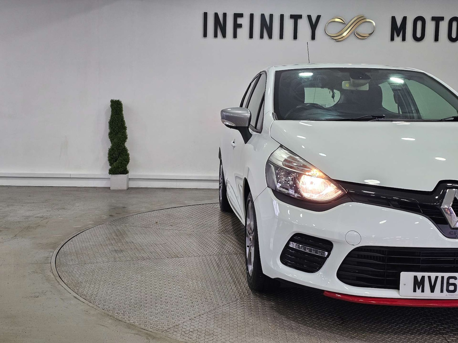 Used Renault Clio 2016 for sale - 77482426: Photo 18