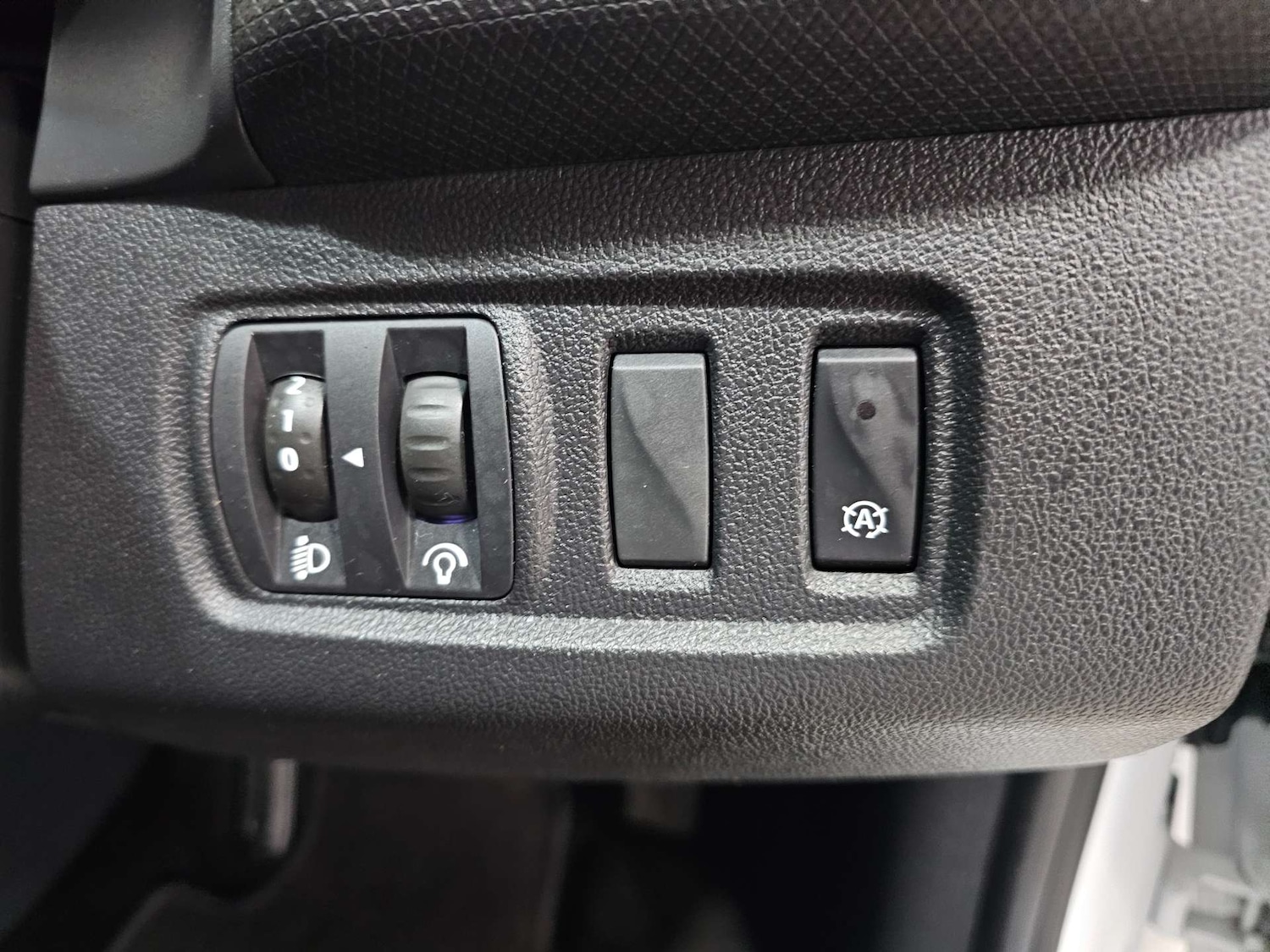 Used Renault Clio 2016 for sale - 77482426: Photo 56