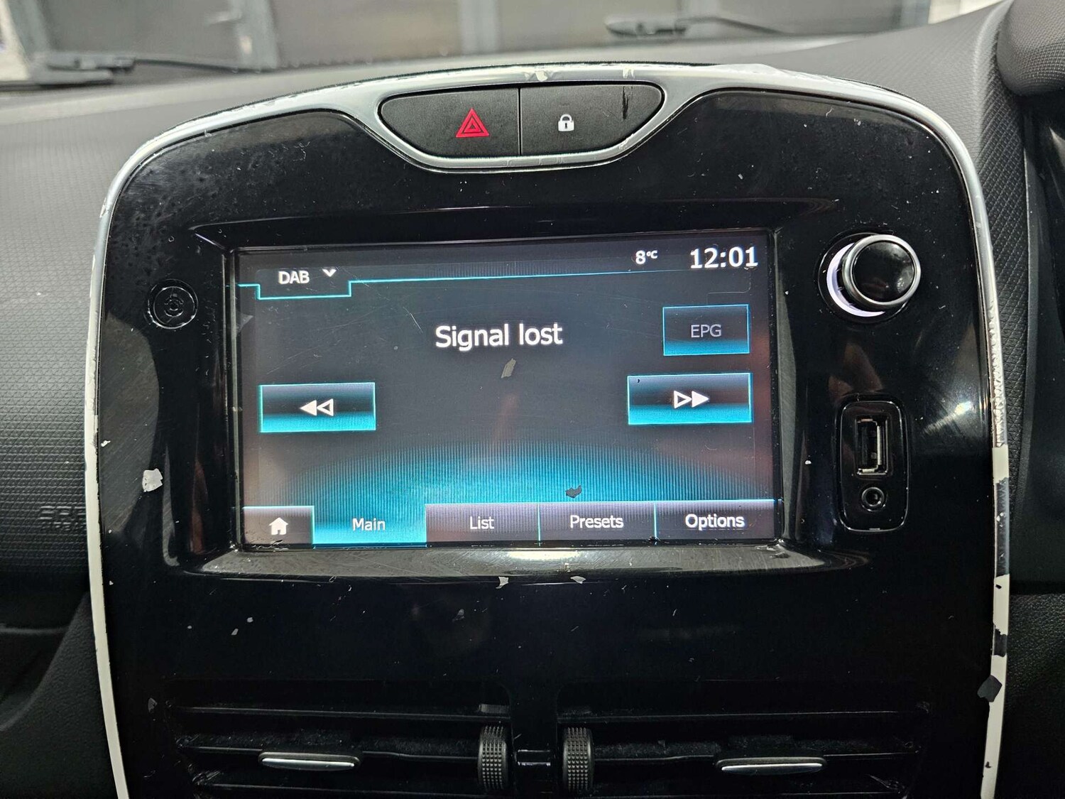 Used Renault Clio 2016 for sale - 77482426: Photo 64