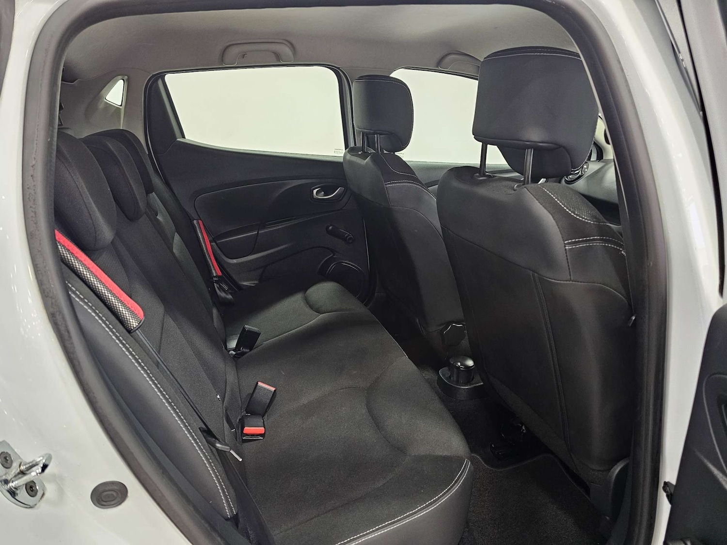 Used Renault Clio 2016 for sale - 77482426: Photo 72