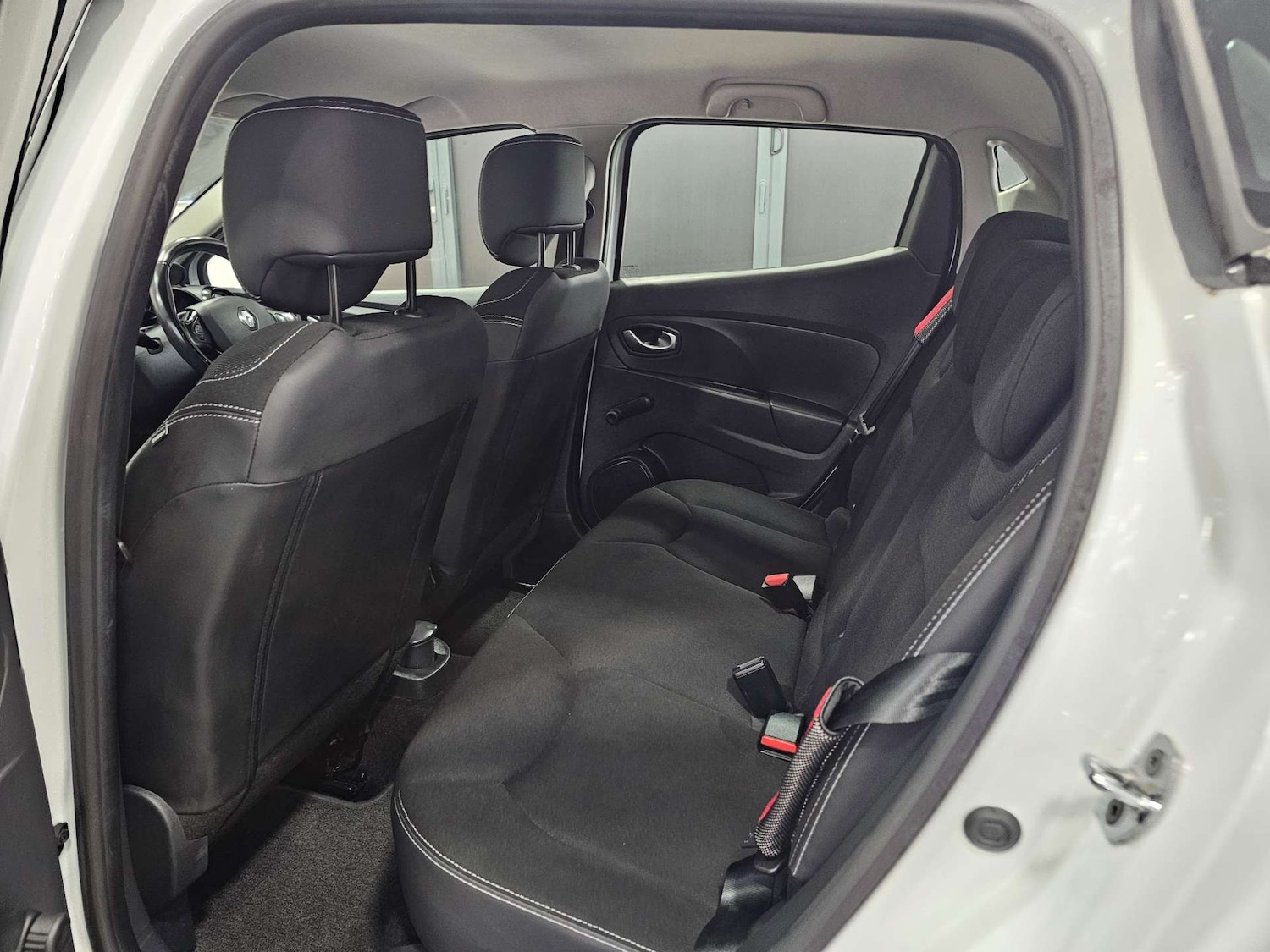 Used Renault Clio 2016 for sale - 77482426: Photo 76