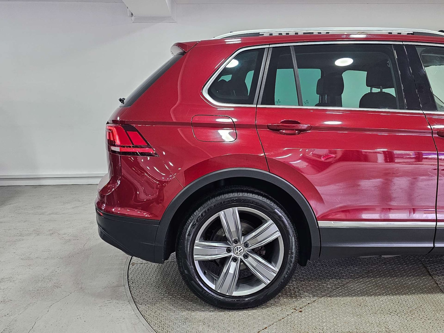 Used Volkswagen Tiguan 2019 for sale - 77469882: Photo 37