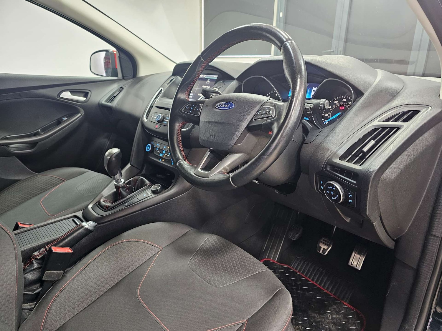 Used Ford Focus 2016 for sale - 77967870: Photo 5