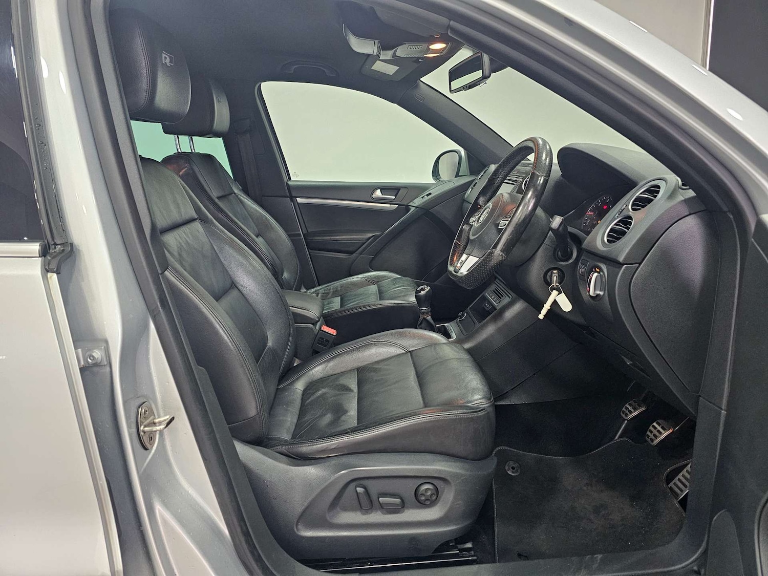 Used Volkswagen Tiguan 2016 for sale - 77326134: Photo 2