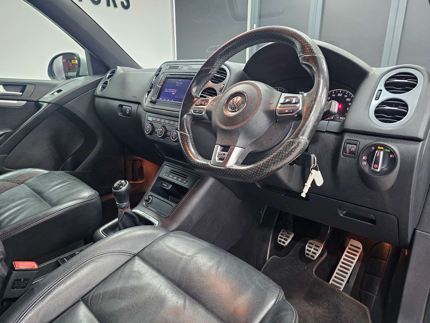 Used Volkswagen Tiguan 2016 for sale - 77326134: Photo 3