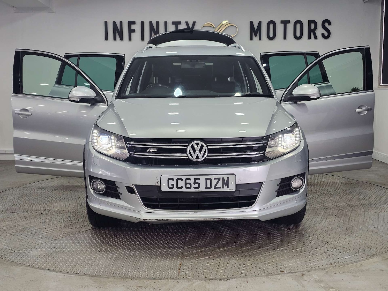 Used Volkswagen Tiguan 2016 for sale - 77326134: Photo 42