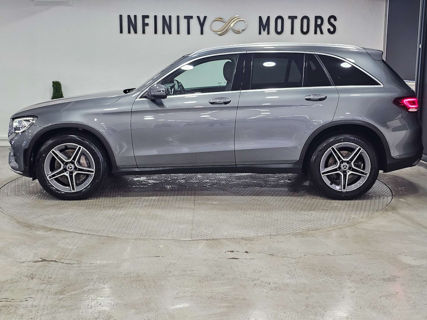 Used Mercedes-Benz GLC 2020 for sale - 76972319: Photo 38