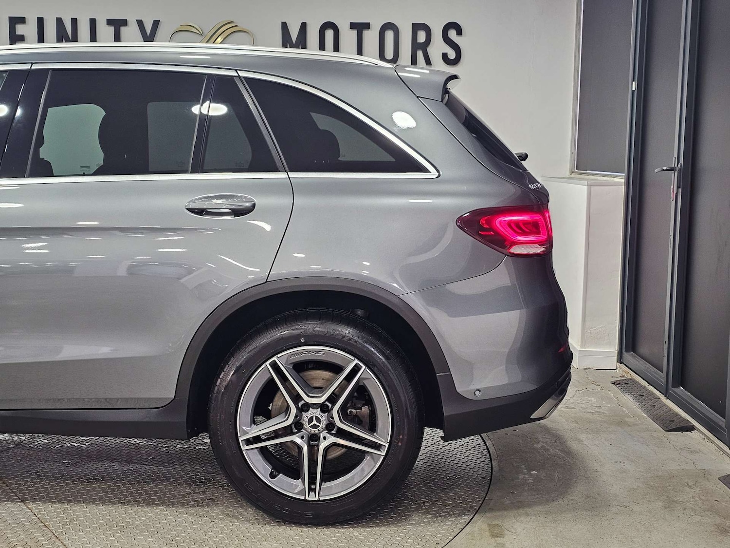 Used Mercedes-Benz GLC 2020 for sale - 76972319: Photo 40