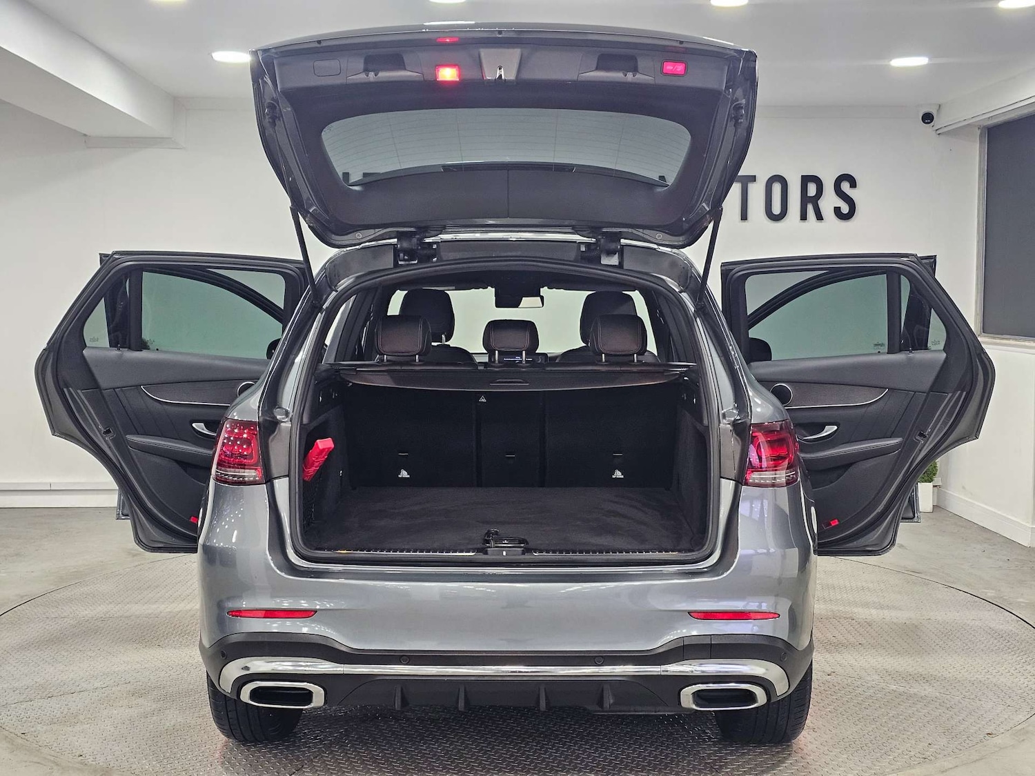 Used Mercedes-Benz GLC 2020 for sale - 76972319: Photo 51