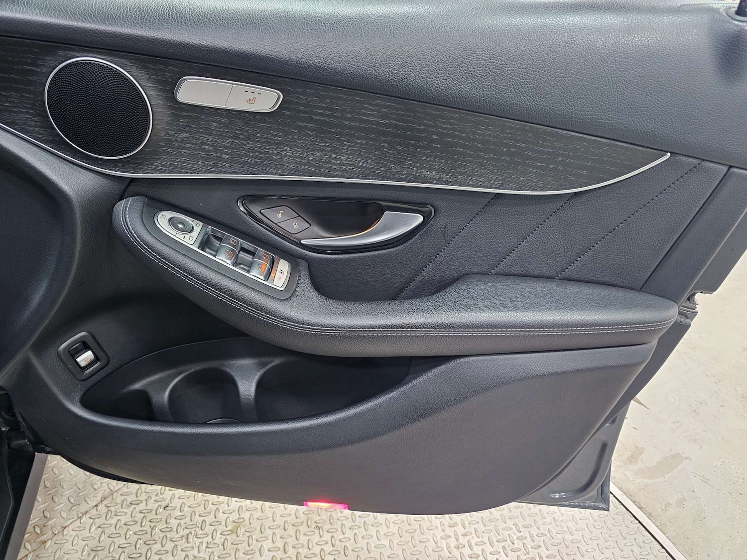 Used Mercedes-Benz GLC 2020 for sale - 76972319: Photo 55