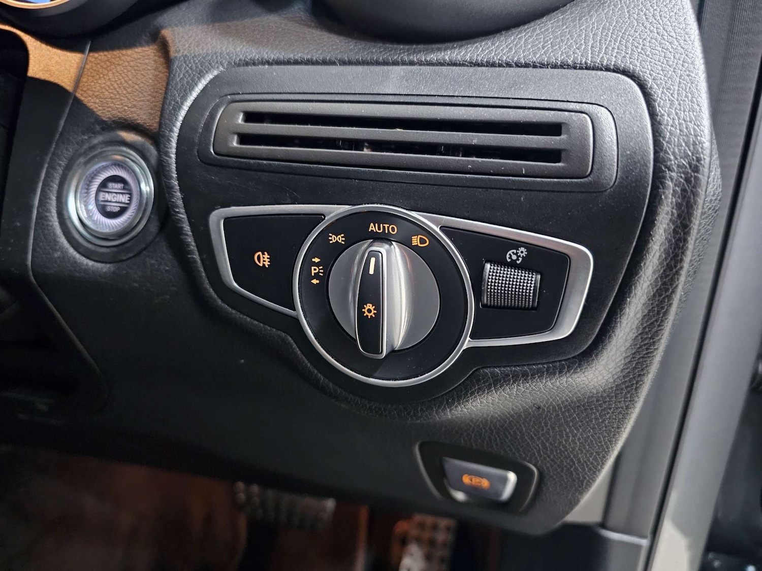 Used Mercedes-Benz GLC 2020 for sale - 76972319: Photo 58